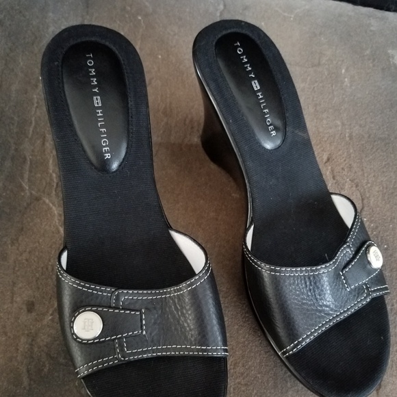 black tommy hilfiger wedges